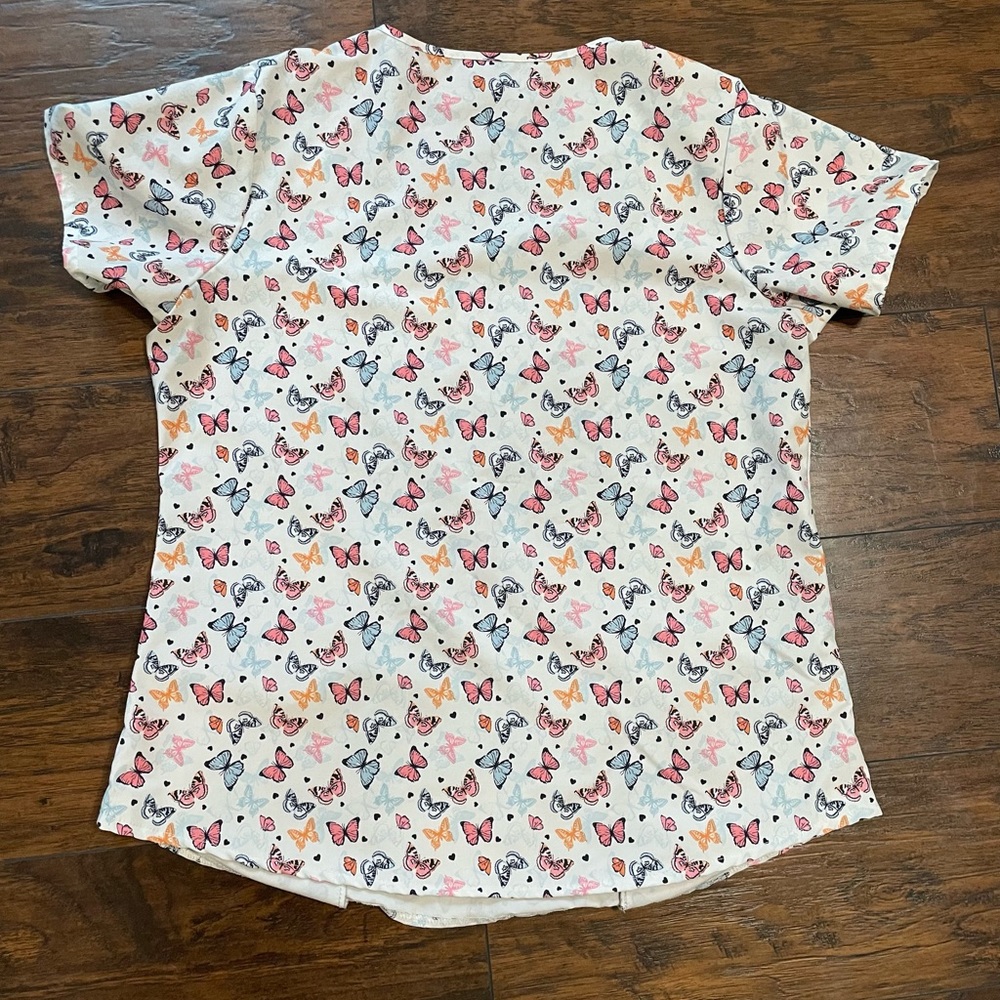 Scrub top